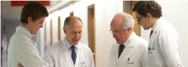 doctores reunidos